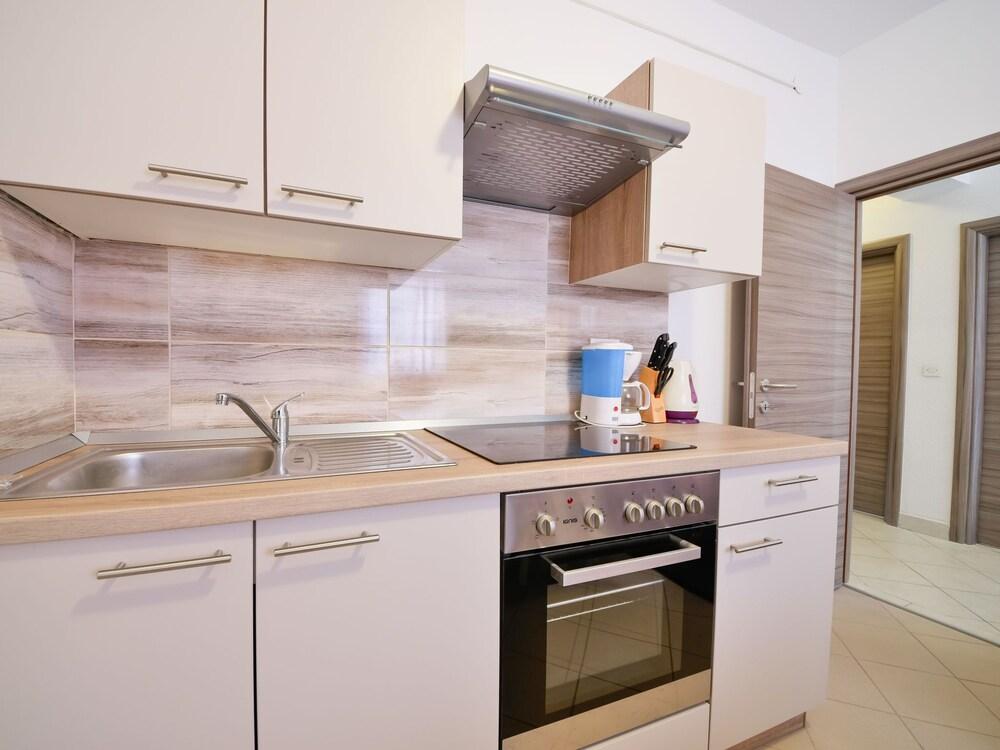 Adriana Sibinj Krmpotski