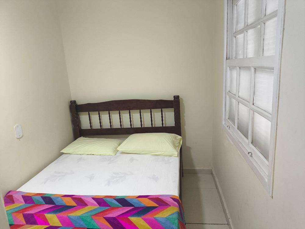 CASA MARAVILHOSA 6 QUARTOS