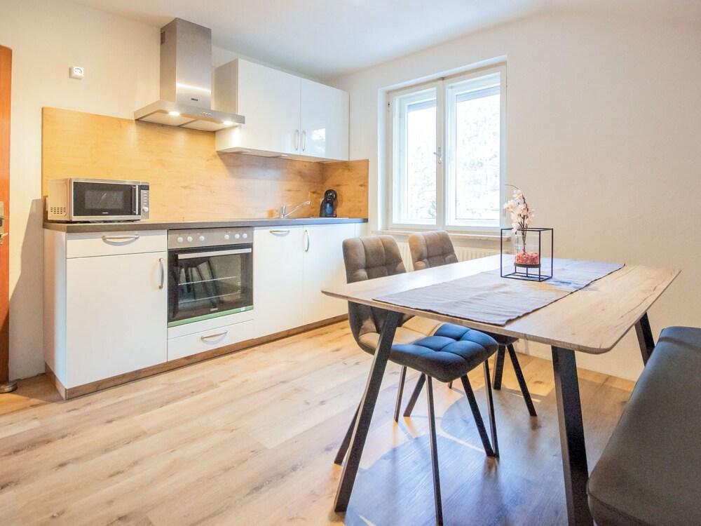 Apart Patricia Prutz