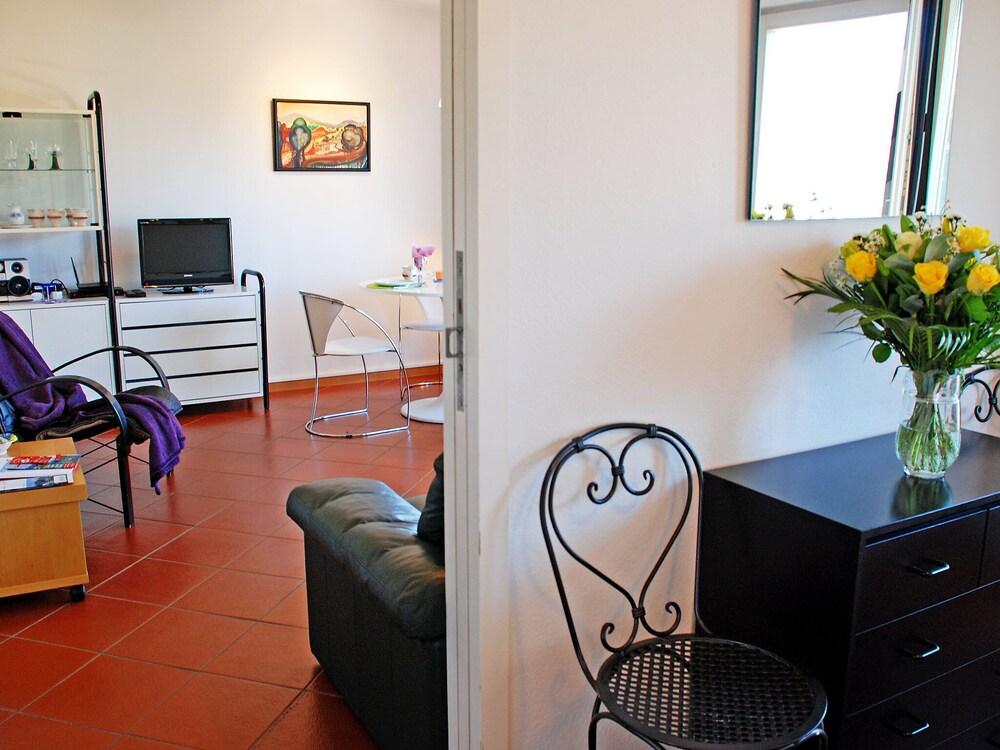 Cleopatra Collina Doro