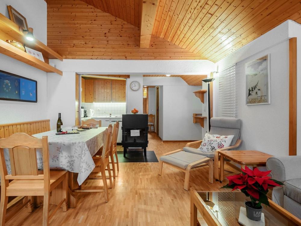 Tarcianne B11 Grimentz