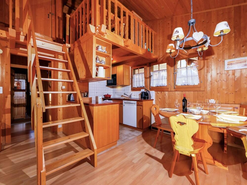 Chalet Lorila Arveyes