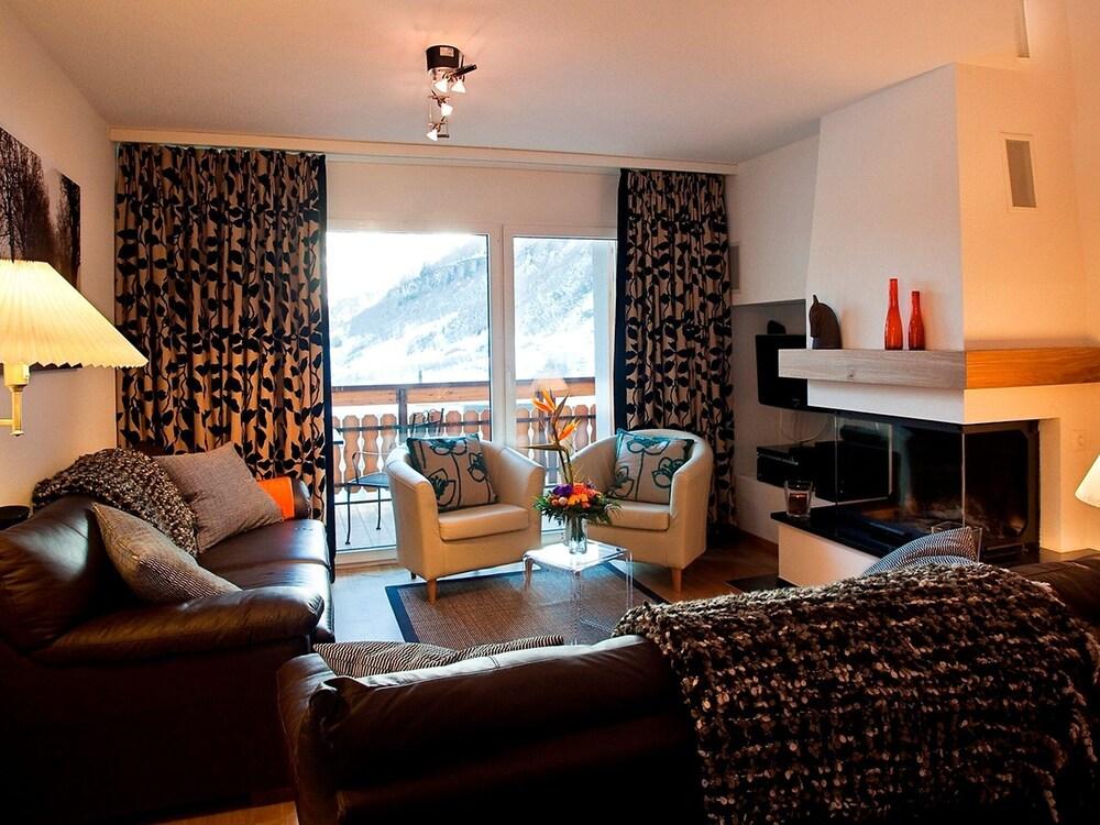 Ambassador B33 Leukerbad