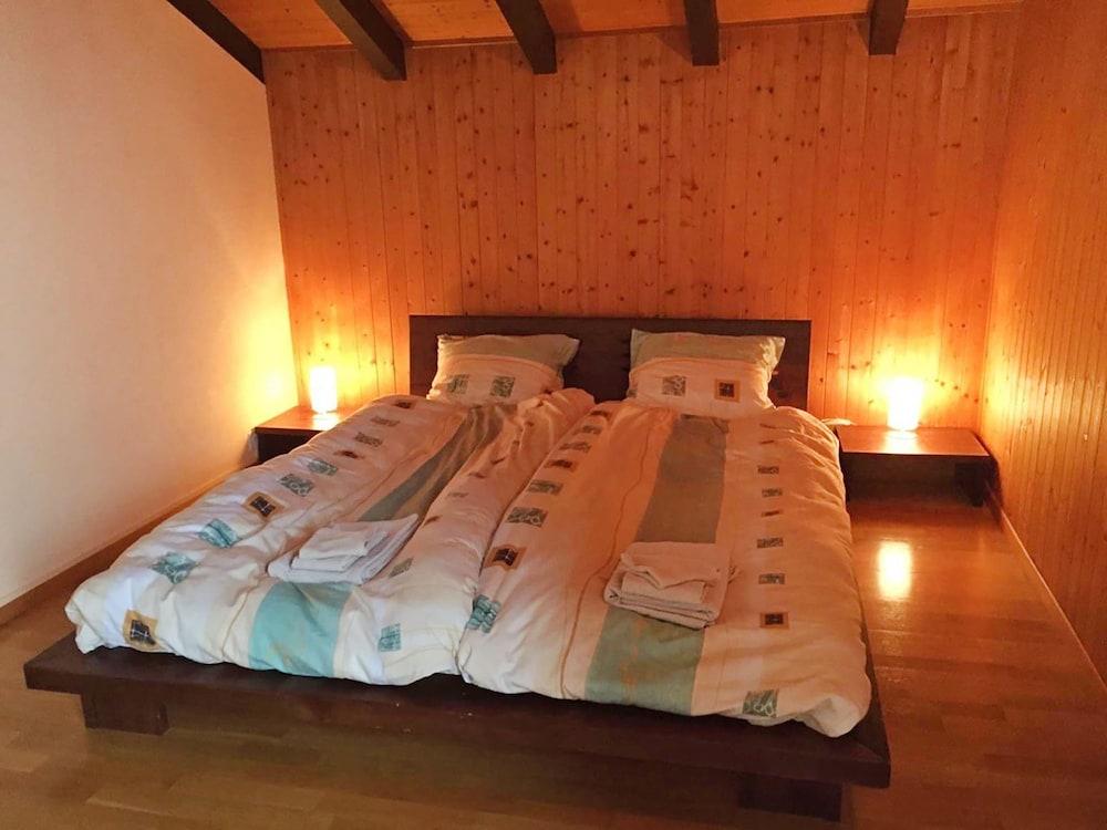 Praline Lens in Lens