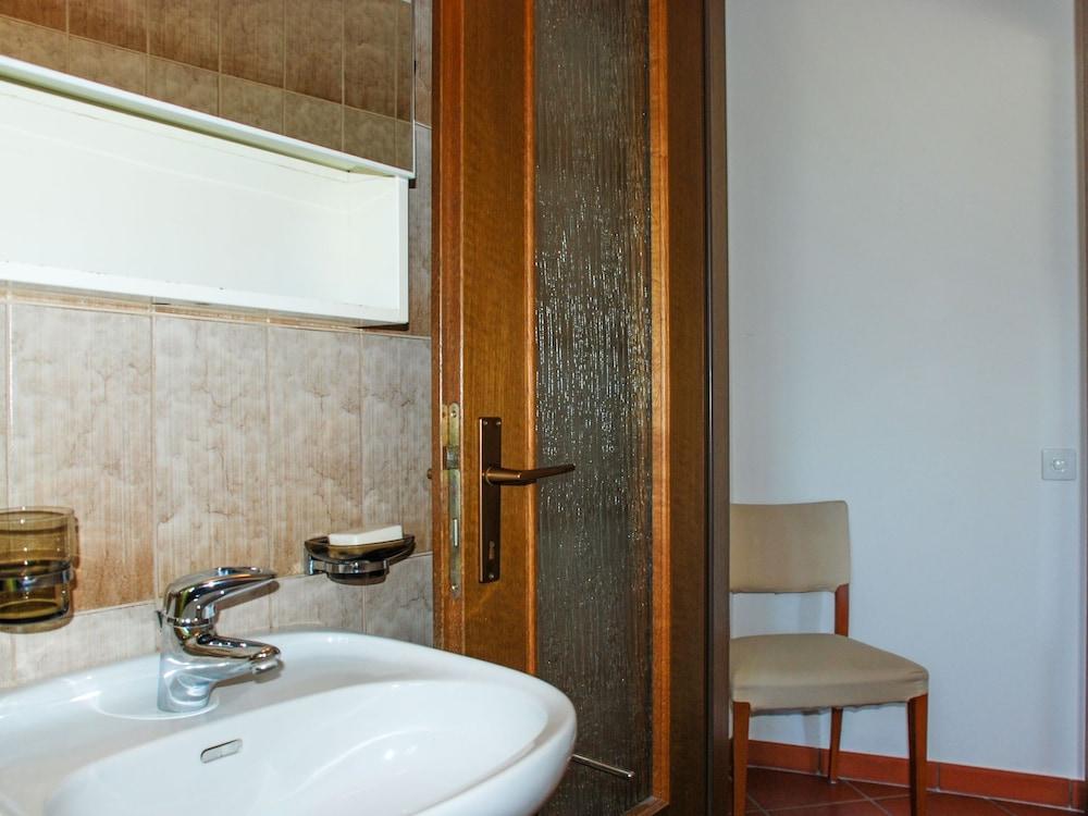 Agarone Agarone in Agarone