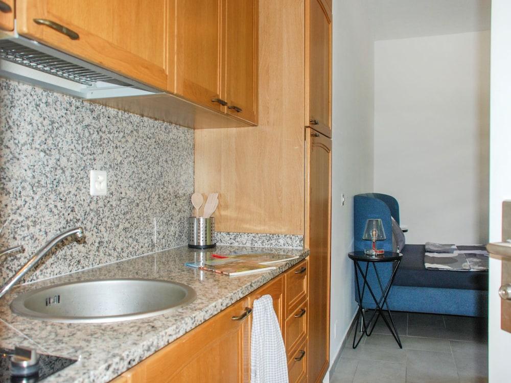 Piccola Adele Muralto