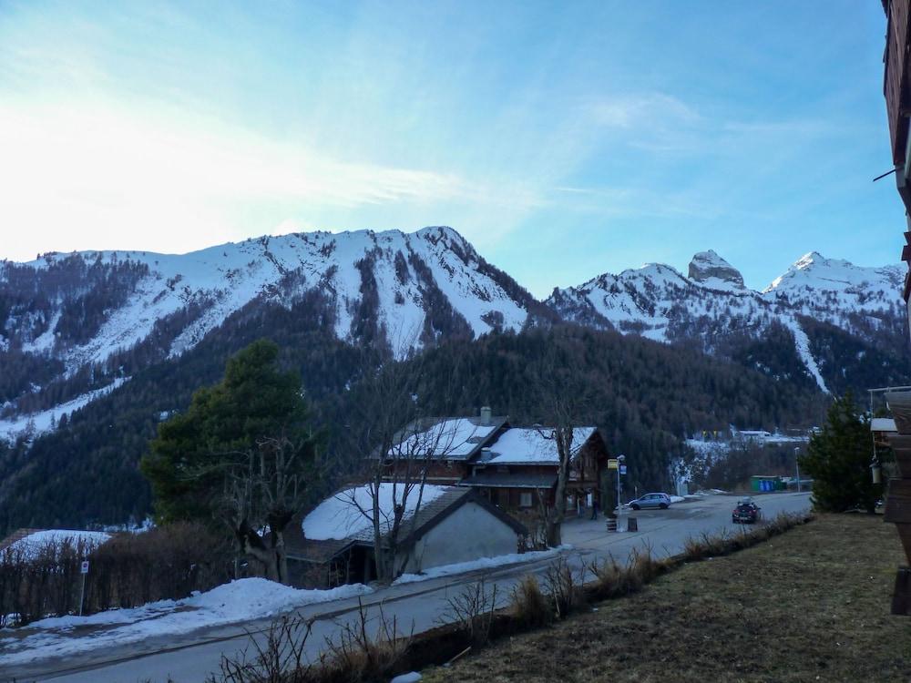 Domino B Leytron in Leytron