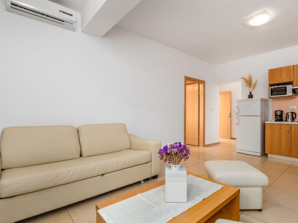 Mare 4 Kampor in Kampor