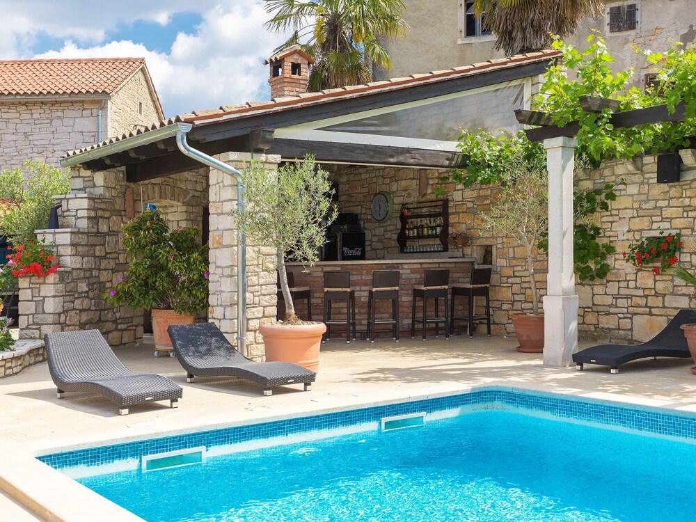 Stancija Dujuni Sveti Petar u umi