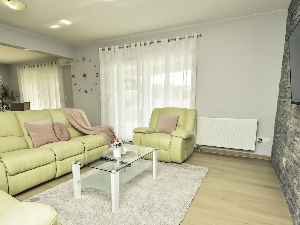 Ani Smil i in Smil i