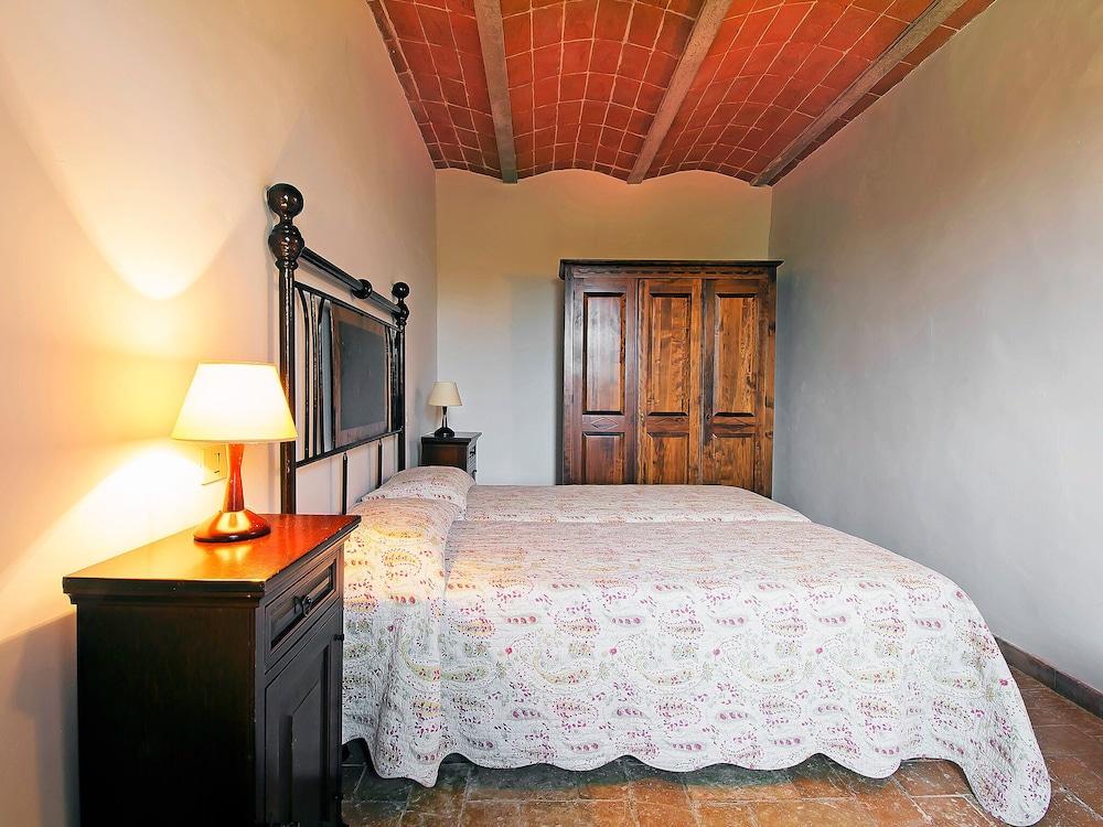 Grotte Rosse La Cava