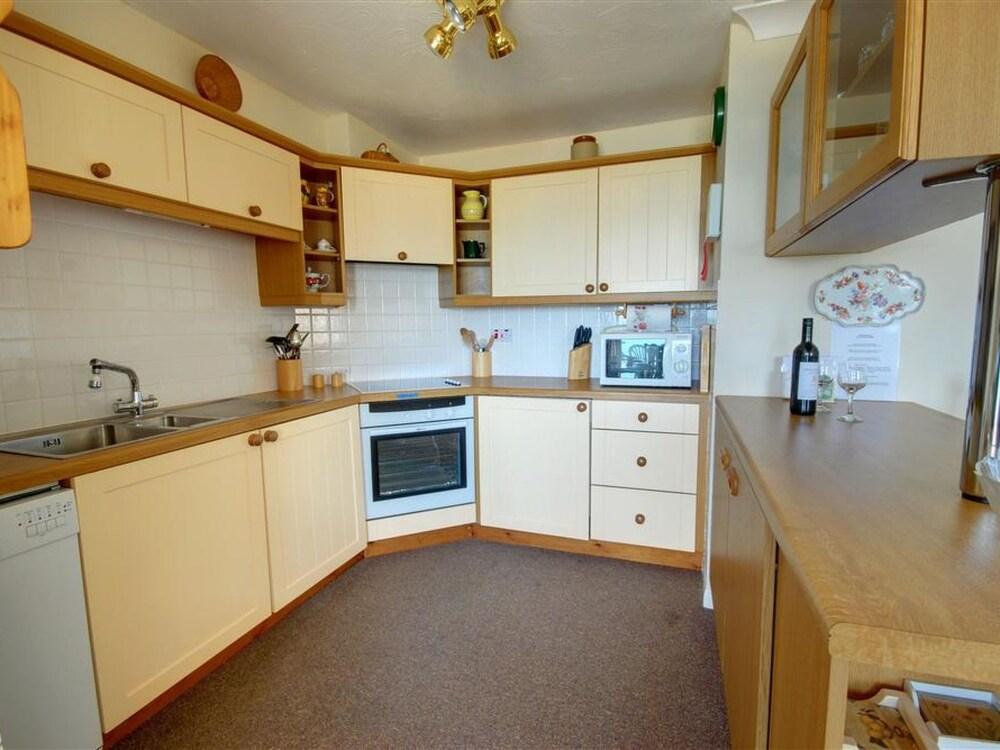 Flat 24 Clifton Court Croyde