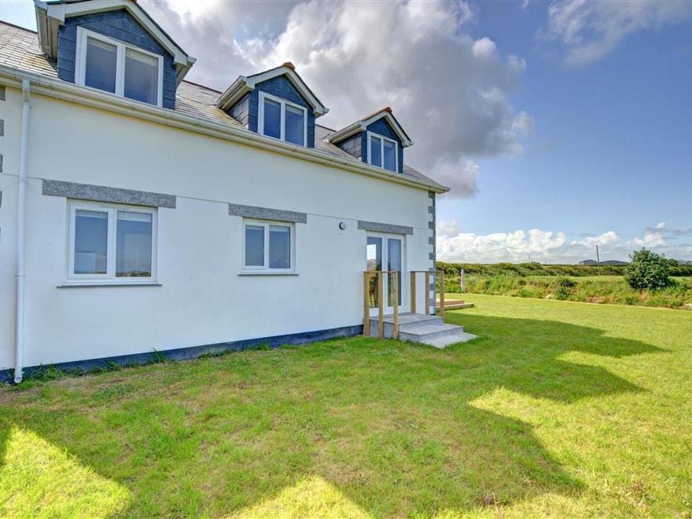 Lucerne St Eval in St Eval