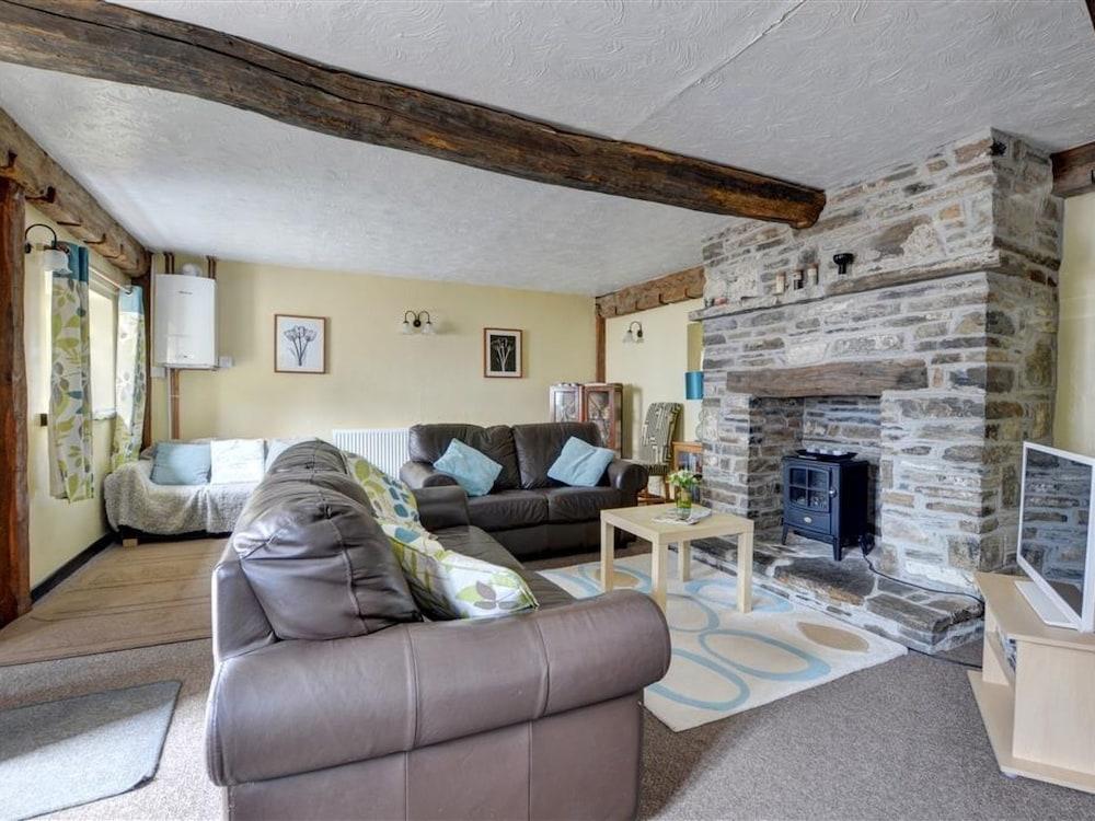 Mill Court Swimbridge