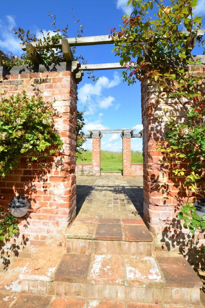 The Barn at Moor Hall Briston