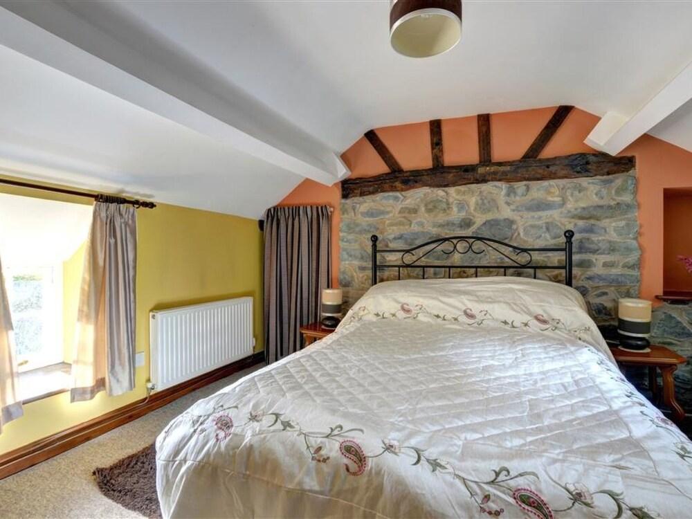 Llanerfyl Llanfair Caereinion