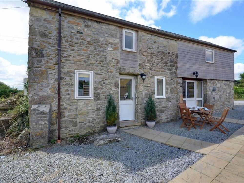 Trinity Close Carnmenellis