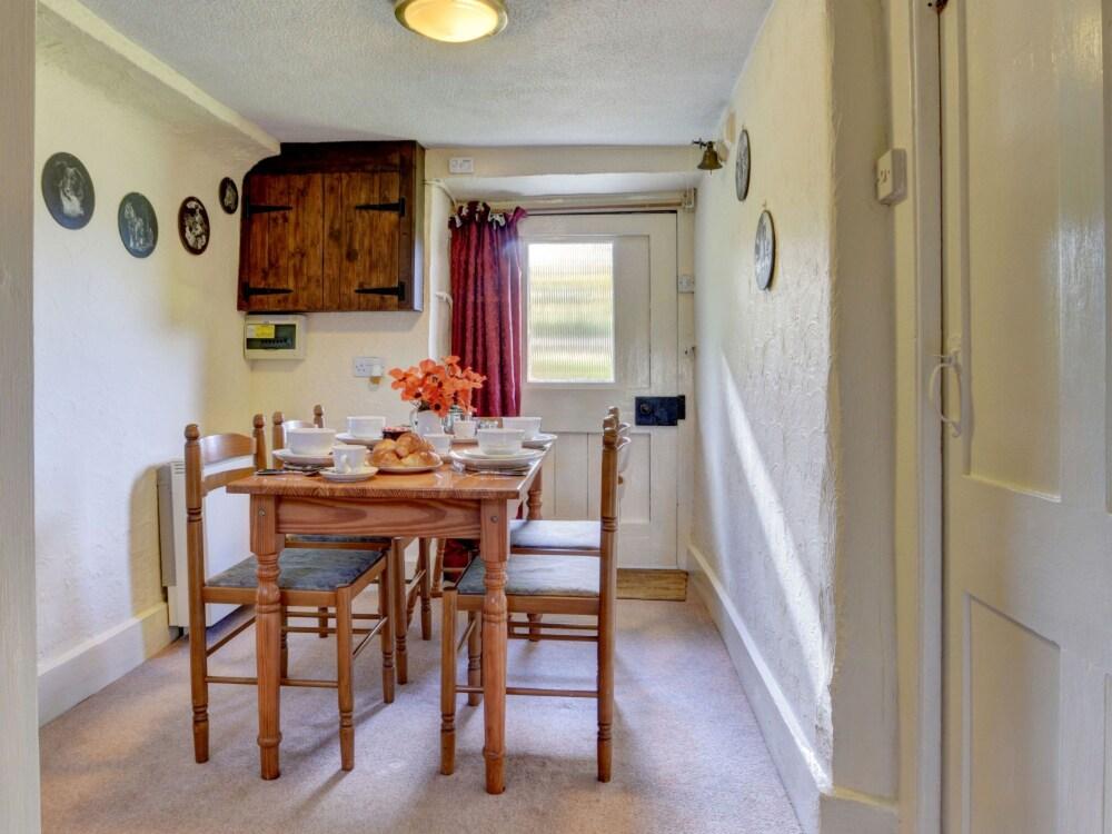 Middle Beccott Cottage Arlington