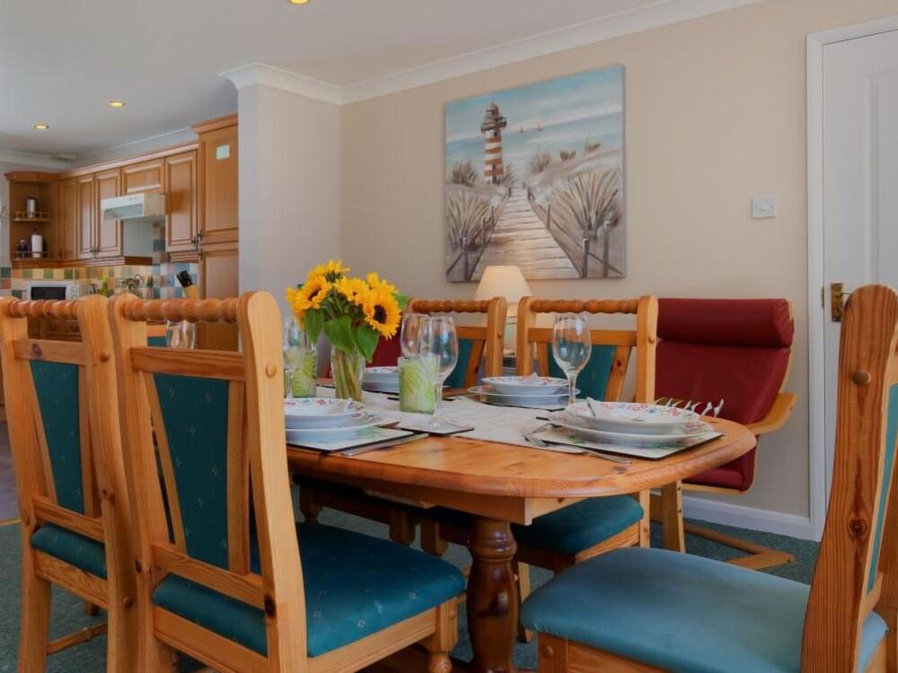 Sunny Shaldon in Shaldon