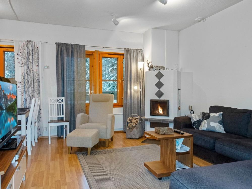 Puolikuu a7 Sirkka in Sirkka