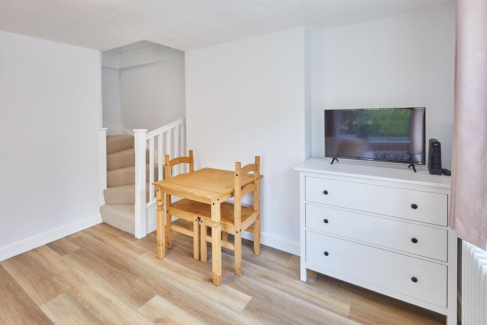 Host Stay 96 Roseberry Cottages