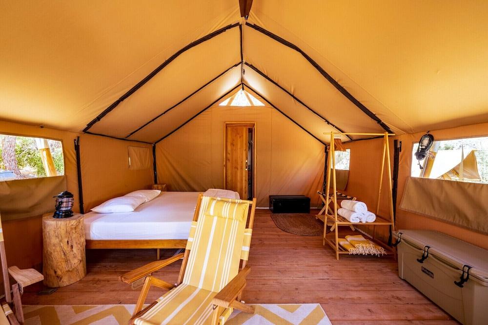 Huttopia Wine Country