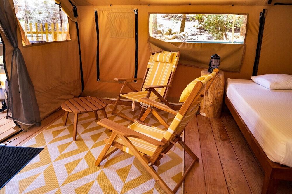 Huttopia Wine Country