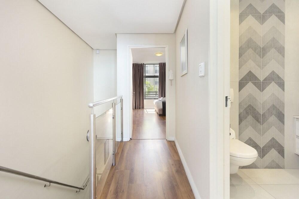 Portside 309 by HostAgents