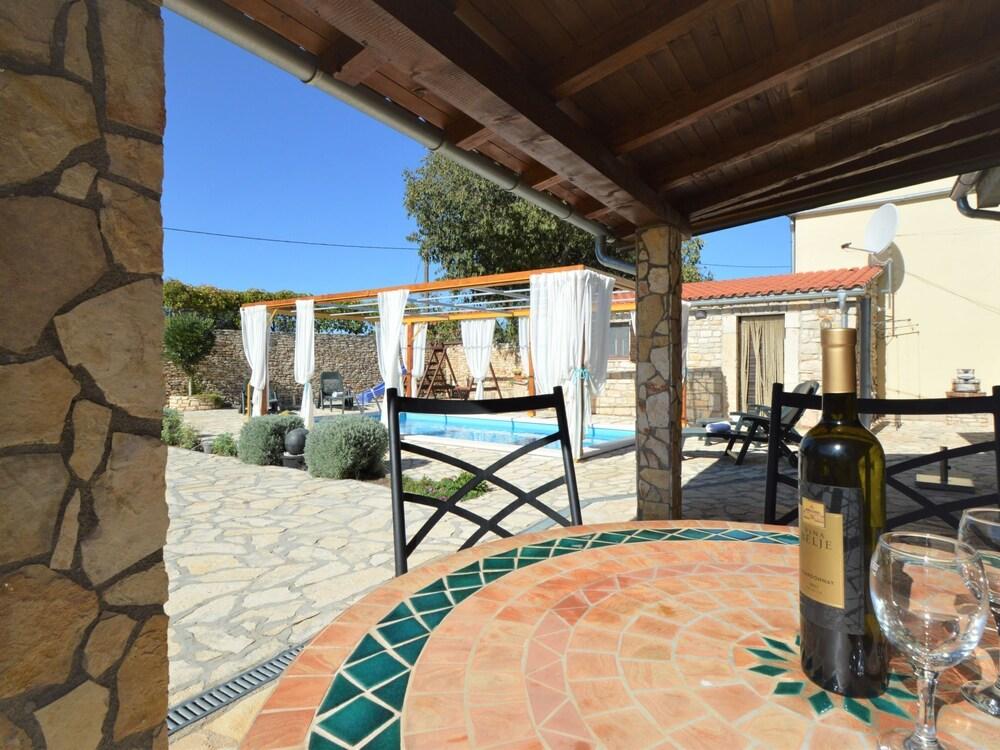 Marija Bogati in Bogati