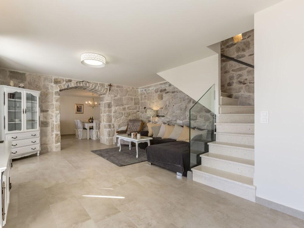 Villa Nareste Jesenice