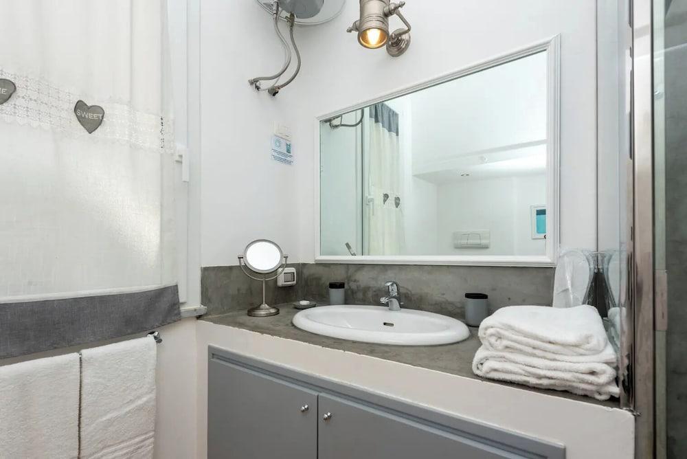 Beautiful Studio With sea View Cefalu, Sicily