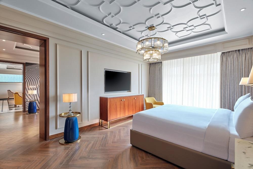 DoubleTree by Hilton Varanasi