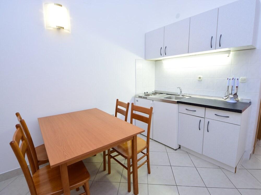 Meridiana Stankovi i