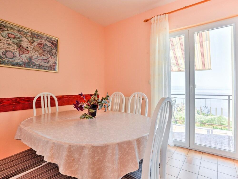 Laurus Tuli Evica in Tuli Evica