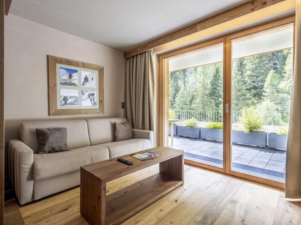 Swisspeak Dent Blanche Wheelchair Access Ayer