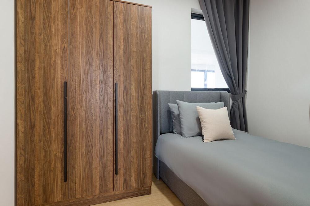 Continew Residensi by Airhost