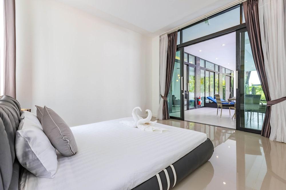 3 Bedroom Pool Villa BL2