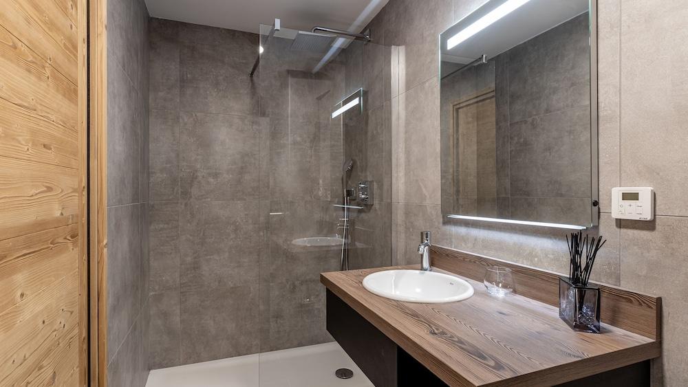 Madame Vacances Hôtel les Cimes