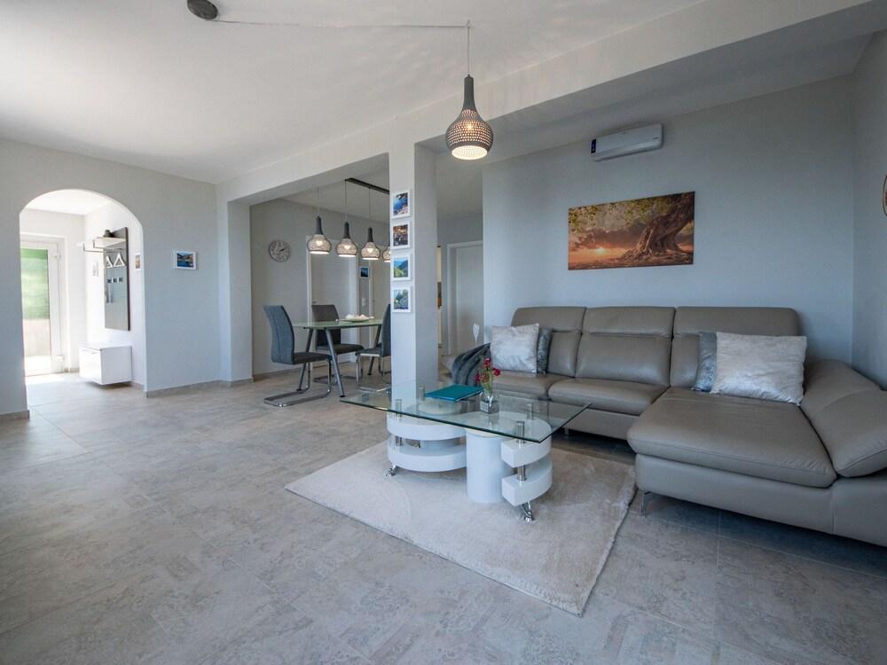 La Mer Tuli Evica in Tuli Evica