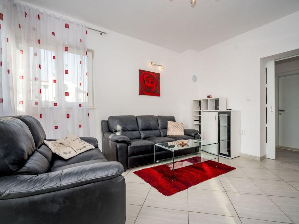 Andrea Abori in Abori