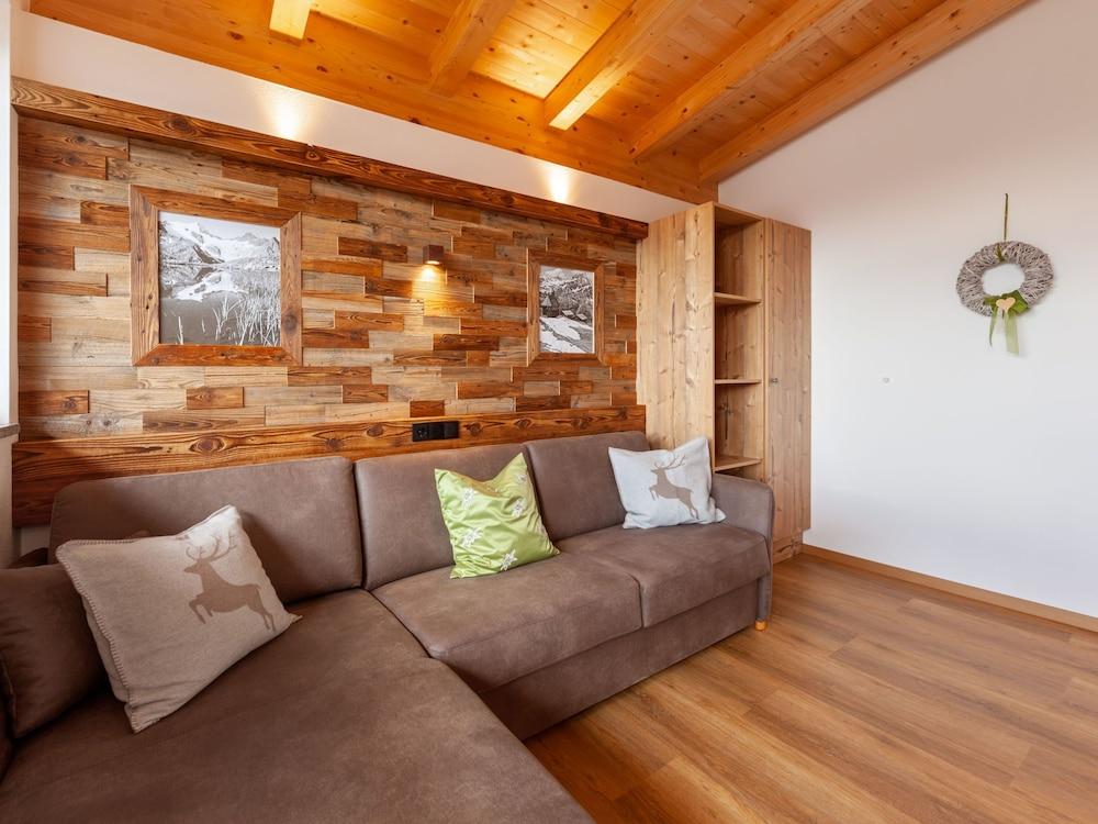 Chalet Spatn F Genberg