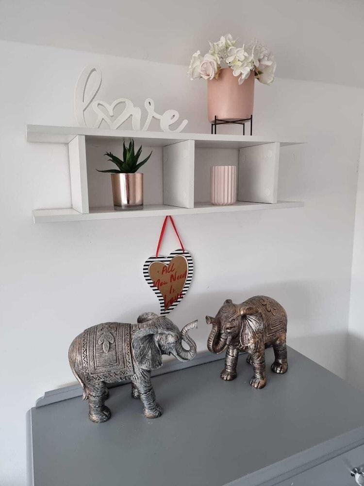 Caspian House - 4 Bedrooms