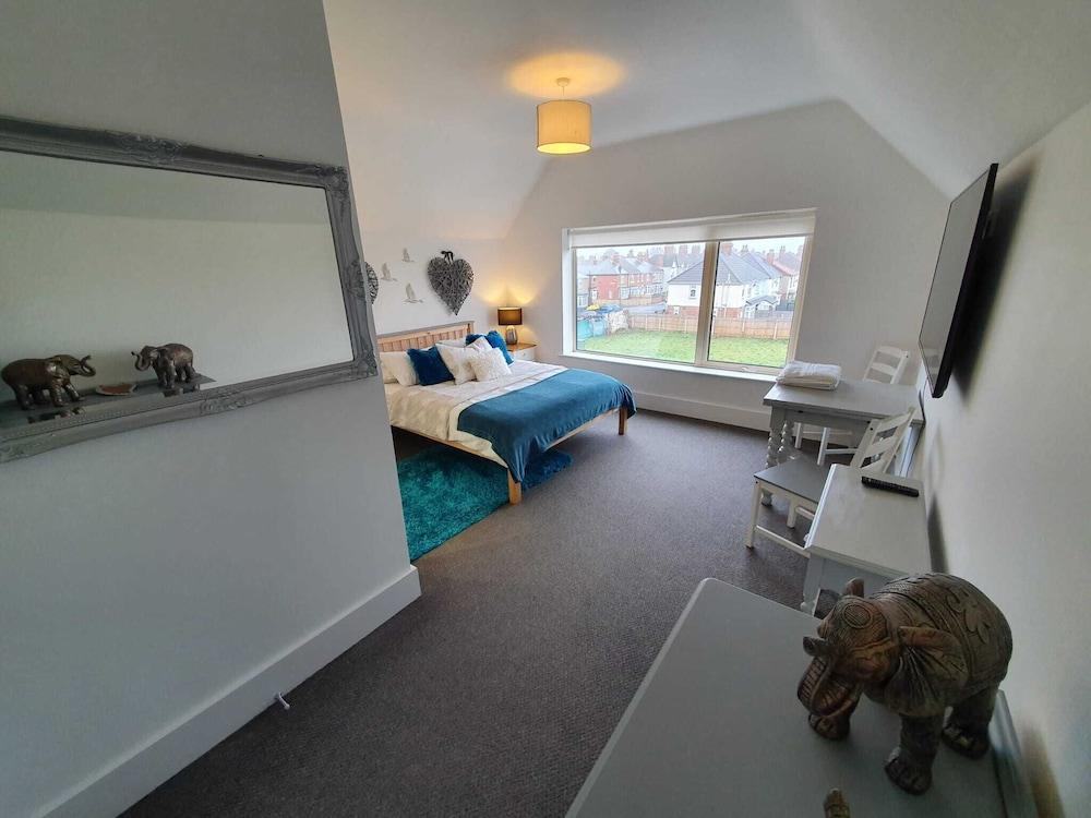 Riverdale House - 4 Bedrooms