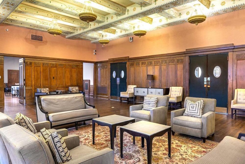 Dream Suites at The Post