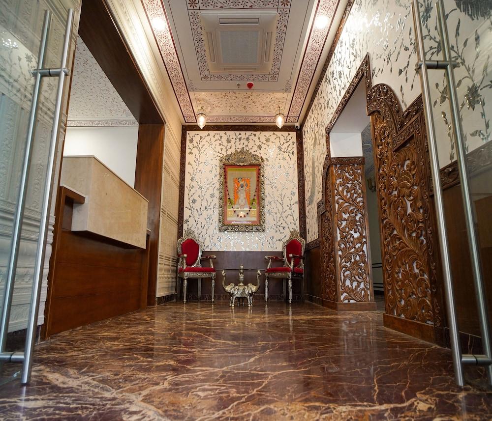 Trulyy The Amar Mahal