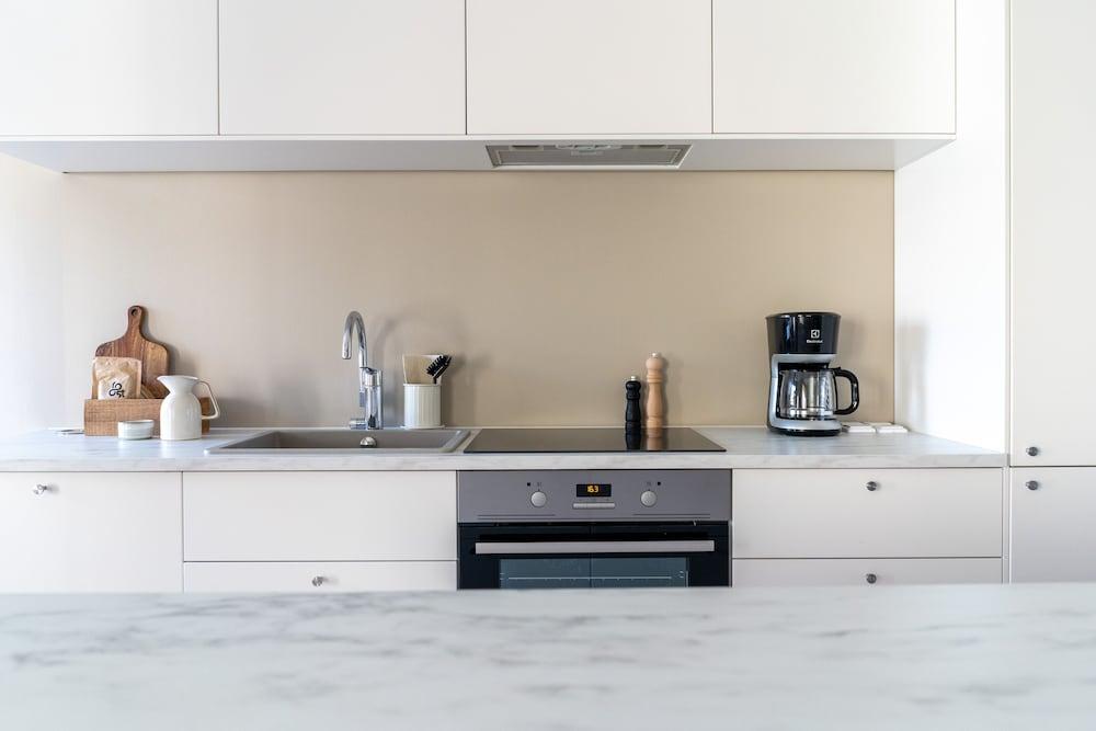 Fully renovated 3br apartment with sauna