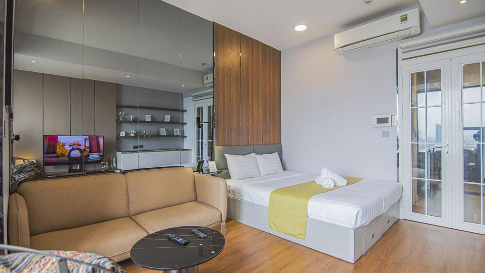 Homet Saigon - RiverGate