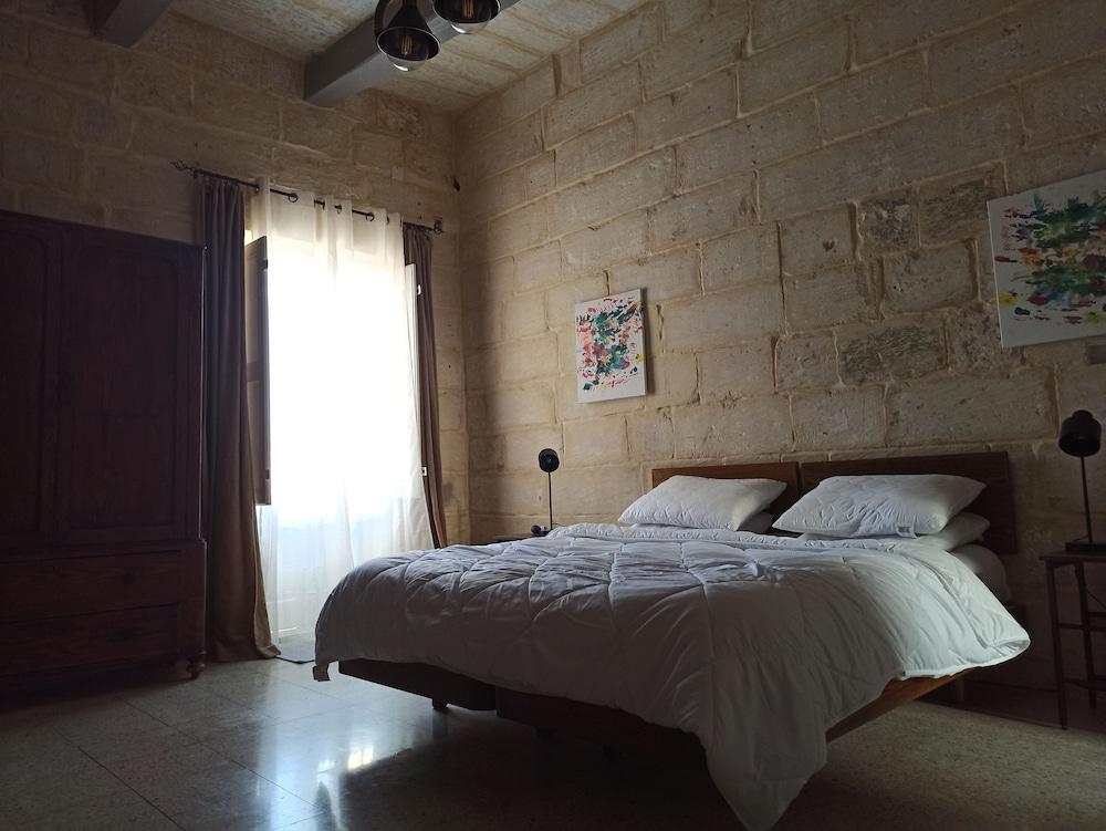 Beautiful Studio Apartment in Qormi, Malta