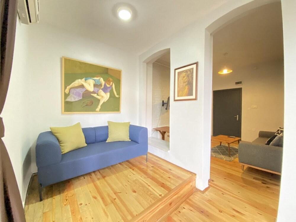 Flat With Backyard Close to Galata Tower