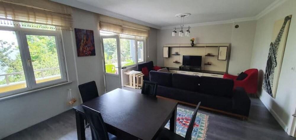 Seaside House With Splendid View in Tekirdag